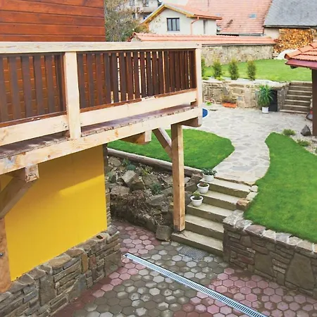 Five Bedroom Holiday In Velky Slavkov *